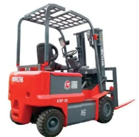 Crown Electric Forklift Vs. Noveltek: The Smarter Choice for 2025
