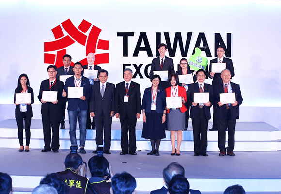 electric forklift awards