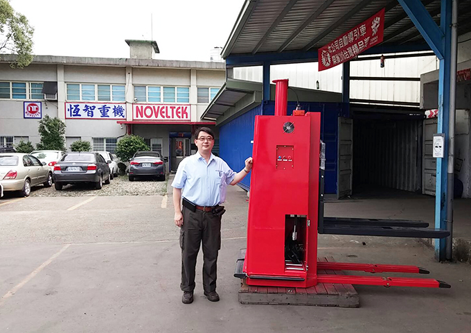 customized electric forklift solutions