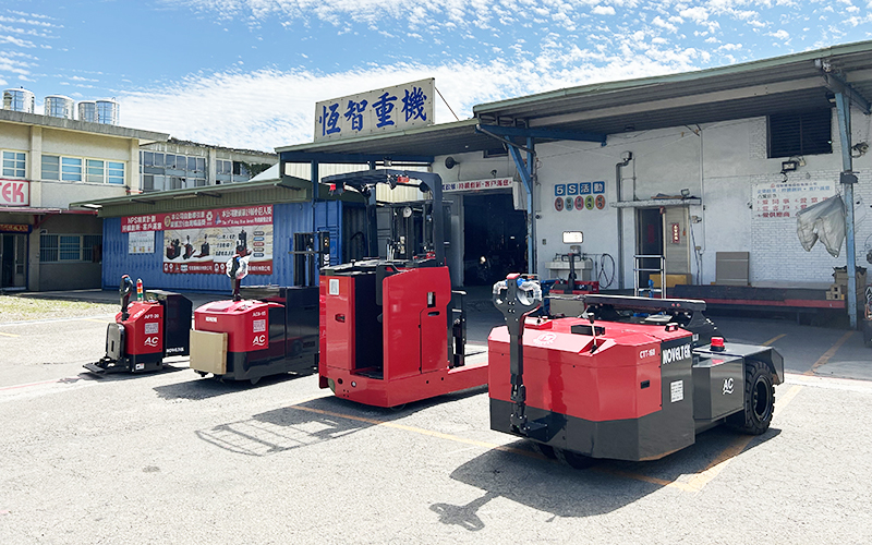 electric tow tractor